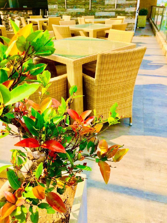Hotel Sico ネゴンボ エクステリア 写真