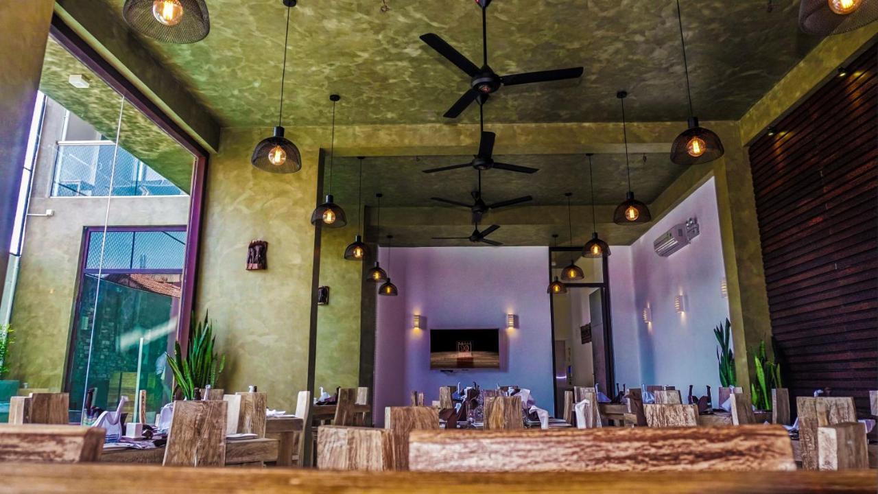 Hotel Sico ネゴンボ エクステリア 写真