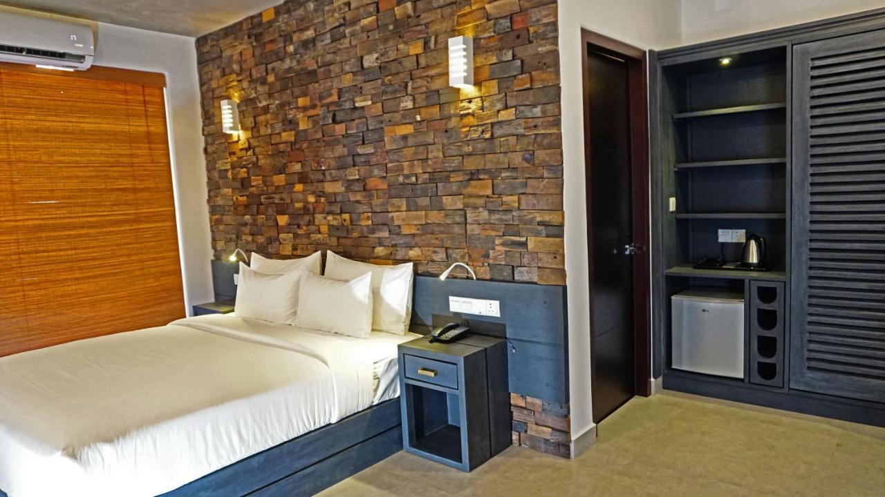 Hotel Sico ネゴンボ エクステリア 写真